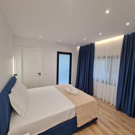 Am Luxury Apartment Tirana Exterior photo