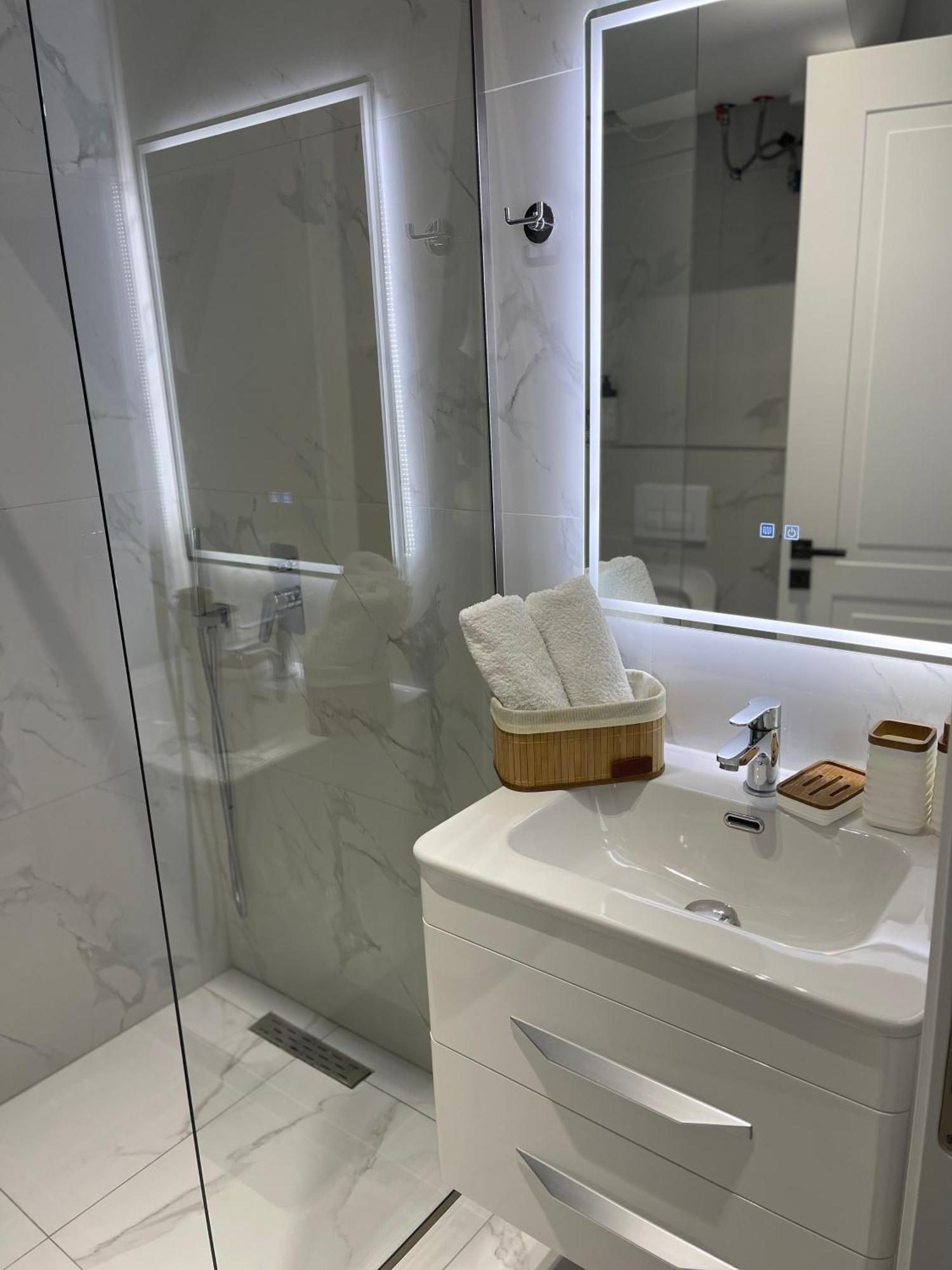 Am Luxury Apartment Tirana Exterior photo